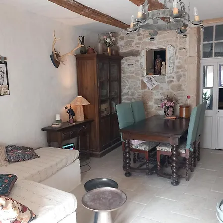 아파트 T2-la Rabelais *